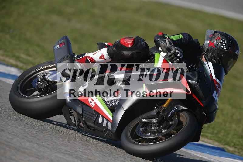 /Archiv-2024/02 29.01.-02.02.2024 Moto Center Thun Jerez/Gruppe gruen-green/641